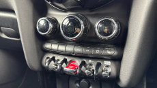 MINI Hatchback 1.5 Cooper Exclusive Premium 5dr Auto Petrol Hatchback